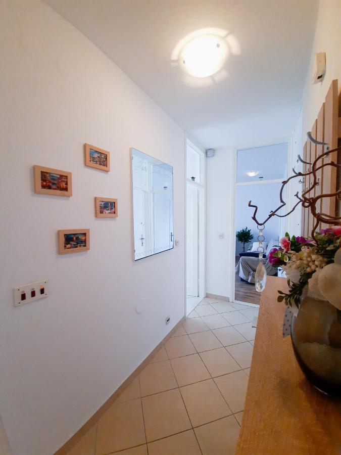 Apartment Lola Spalato Esterno foto