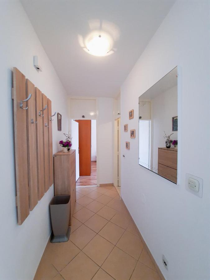 Apartment Lola Spalato Esterno foto